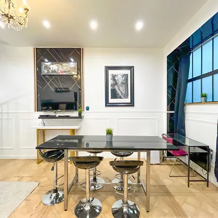 Urbanflat 55 - Marylin Monroe Flat In Parisian Historic Passage شقة