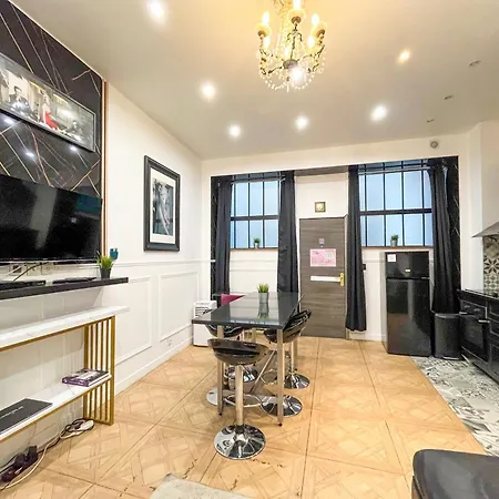 Apartment Urbanflat 55 - Marylin Monroe Flat In Parisian Historic Passage